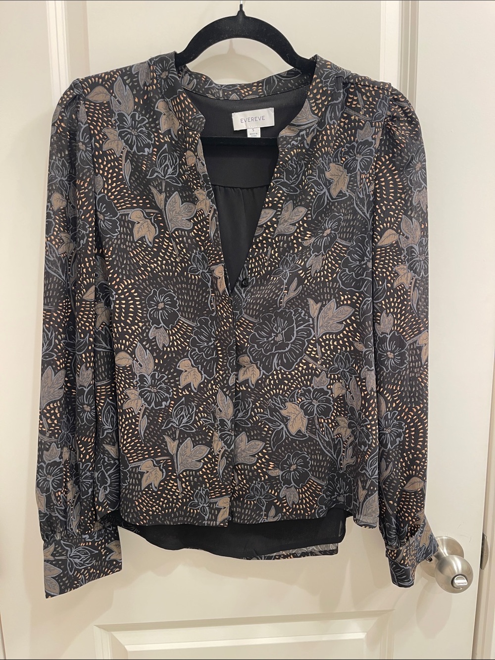Evereve Black Floral Print Long-Sleeve Blouse